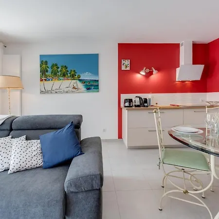 Emergence - 1 Bedroom 2-4 Pers Garage And Terrace * Annecy